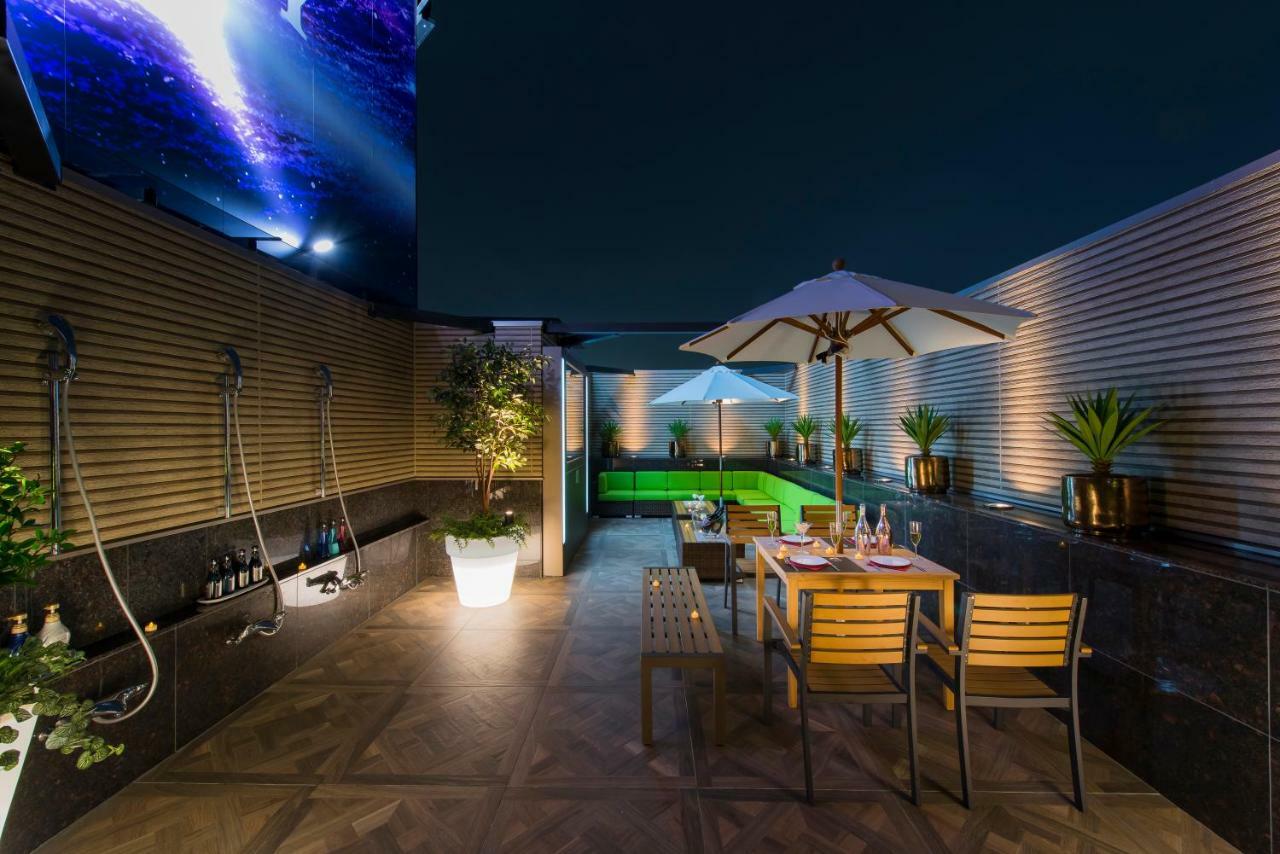 Hotel W-Party-W Group Hotels And Resorts- Καβαγκούτσι Εξωτερικό φωτογραφία