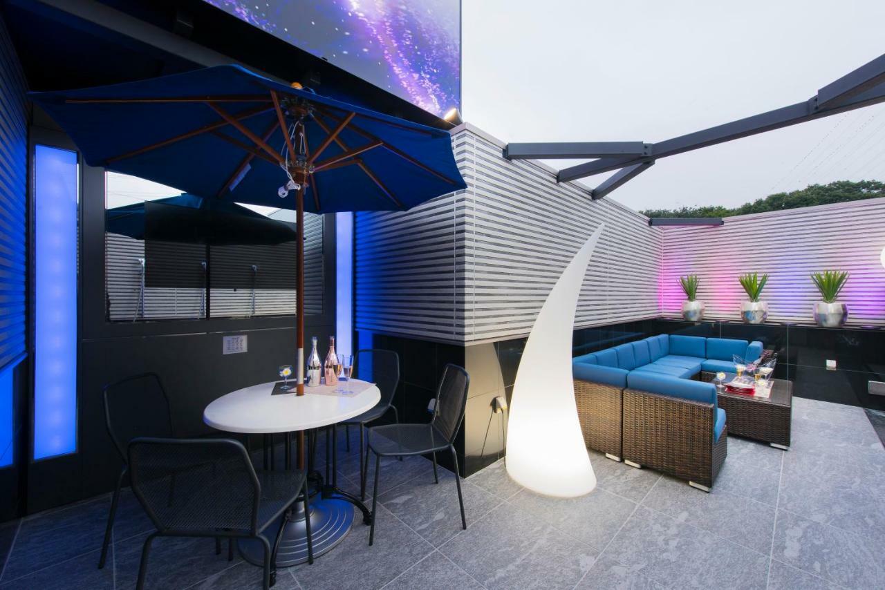Hotel W-Party-W Group Hotels And Resorts- Καβαγκούτσι Εξωτερικό φωτογραφία